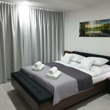 Urban Apartment *
